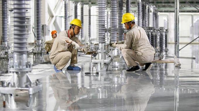 世界首座500千伏“統(tǒng)一潮流控制器”示范工程進入電氣設備安裝調(diào)試高峰