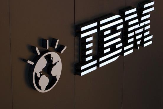 在云計算與大型機銷售的帶動下，IBM實現六年來的首次營收增長