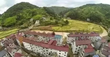 剛剛，2018中央一號(hào)文件發(fā)布，光伏扶貧助力致富