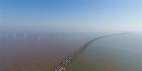 建壯觀美景 促節(jié)能環(huán)保！上海東海大橋海上風(fēng)電場(chǎng)