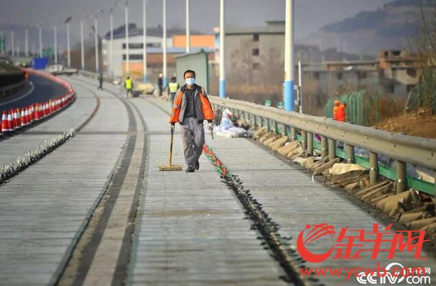 可移動充電可無人駕駛 “超級公路”離我們有多遠(yuǎn)？
