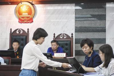 美國特斯拉電動車怎么安全沖出重圍？