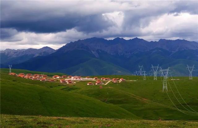 極限挑戰(zhàn)！這條“電力天路”正式投入運(yùn)營